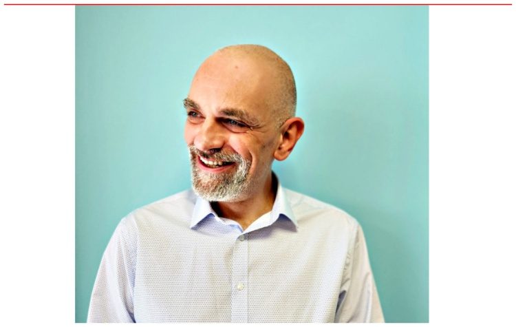 Χρήστος Άνθης στην «Α»: «Από 15 χρονών, η αγάπη μου για το θέατρο δεν μειώθηκε ποτέ»