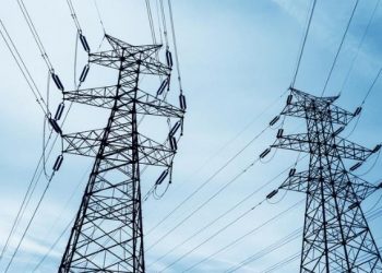 Υπεγράφη η ΚΥΑ για τον μηχανισμό επιστροφής εσόδων από τους προμηθευτές ηλεκτρικής ενέργειας