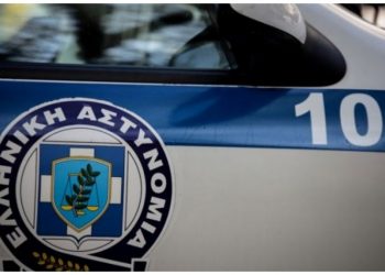 Τραγωδία στη Νέα Σμύρνη: 18χρονος ομολόγησε ότι σκότωσε με ψαλίδι τον 16χρονο αδερφό του