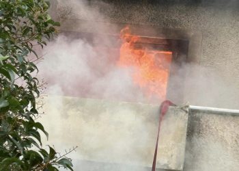 Καταστράφηκε ολοσχερώς διαμέρισμα στα Άνω Βριλήσσια μετά από πυρκαγιά