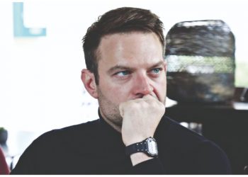 ΣΥΡΙΖΑ: Σε διαρκή περιδίνηση