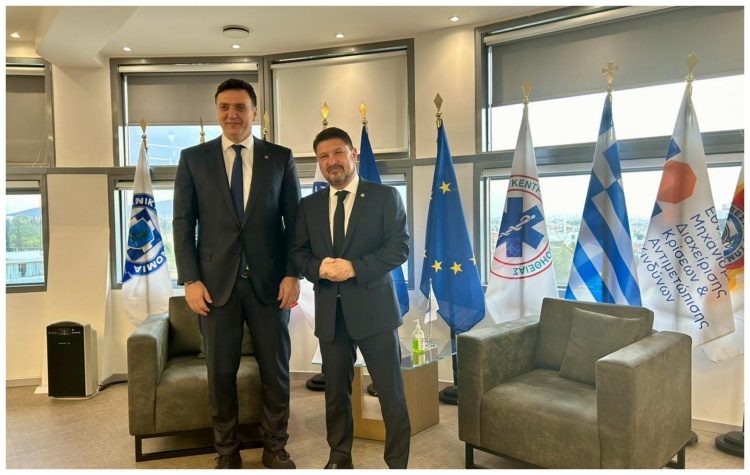 Συνάντηση Νίκου Χαρδαλιά με Βασίλη Κικίλια και Γιάννη Οικονόμου για πολιτική προστασία και ασφάλεια