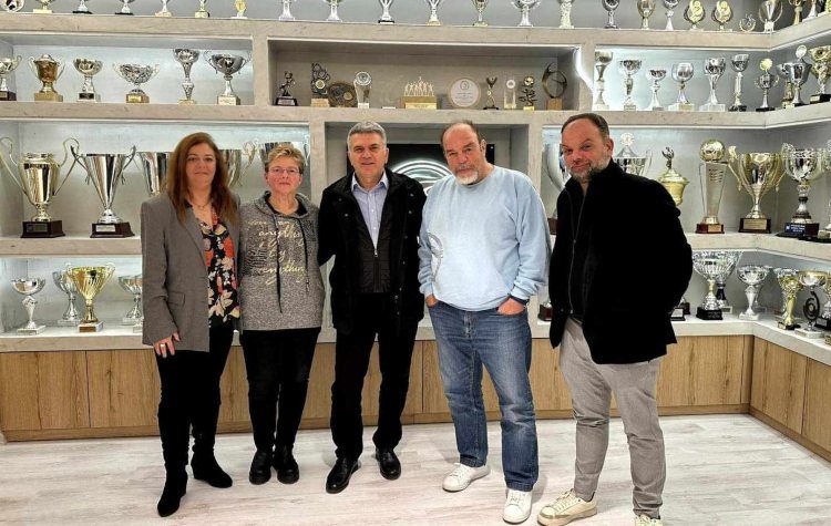 Επίσκεψη του Παναγιώτη Μανούρη στον Ο. Φ. Ν.Ιωνίας