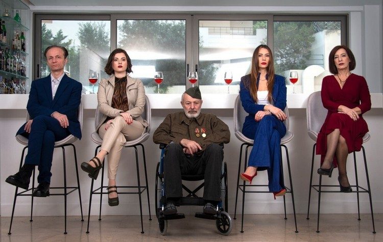Η «Η σημαία των Αθηνών» θα… κυματίζει από 30 Ιανουαρίου 2024 στο «Από Μηχανής» Θέατρο