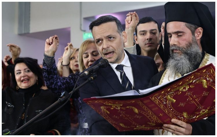 Ορκίστηκε ο Χάρης Δούκας: «Ο Δήμος Αθηναίων ξαναγυρίζει στις γειτονιές»