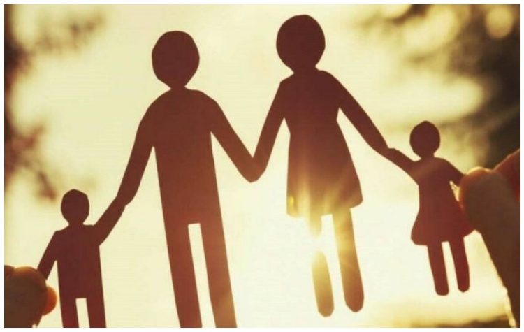 Ανακοινώνονται σήμερα τα μέτρα πρόσθετης στήριξης των νέων γονιών