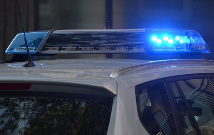 Συνέλαβαν 15χρονο για επίθεση σε συνομήλικό του