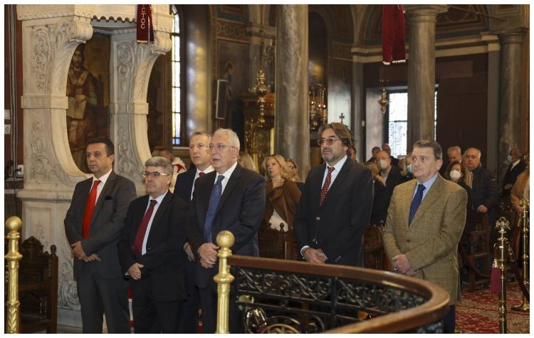 Στην πρωτοχρονιάτικη δοξολογία στη Μητρόπολη του Αμαρουσίου ο δήμαρχος και η νέα δημοτική Αρχή