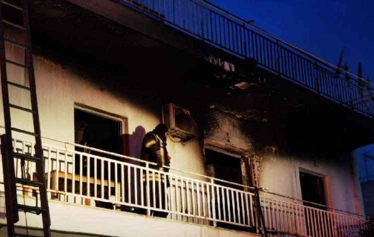 Φωτιά σε σπίτι στην οδό Πλάτωνος - Ένας νεκρός