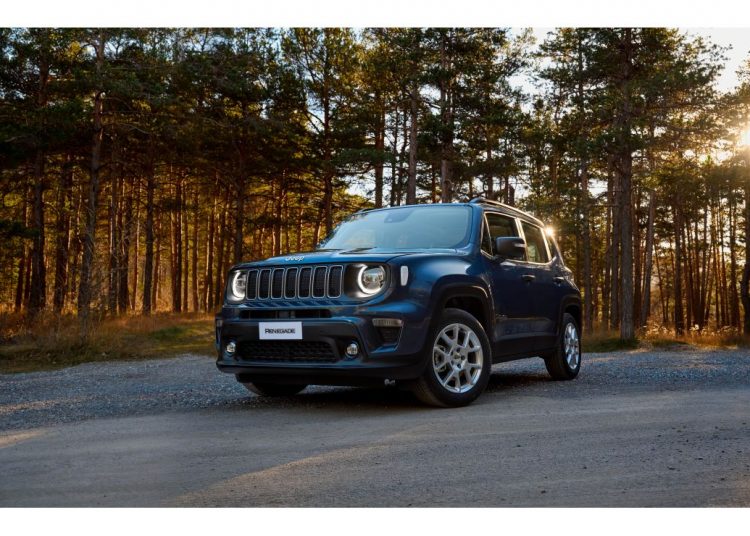 Δέκα κεράκια και 2 εκατ. πωλήσεις για το Jeep Renegade