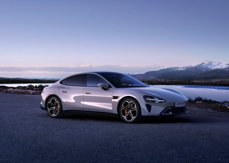 Η Xiaomi περνά από τα κινητά στα αυτοκίνητα!