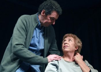 «Η Αγγλίδα Ερωμένη» στο Θέατρο – Πολυχώρος Εκστάν