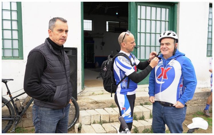 Στην ξεχωριστή ποδηλατοβόλτα και κοπή πίτας του Ποδηλατικού Συλλόγου Γέρακα, ο Χρήστος Αηδόνης