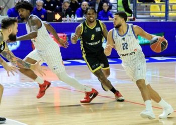 Basket League: Το τρίποντο του Μακ «πλήγωσε» το Μαρούσι στην εκπνοή