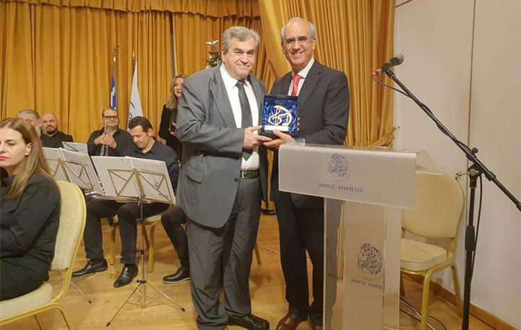 Βράβευση για τον μαέστρο Φίλιππο Χίο από τον Δήμο Κηφισιάς