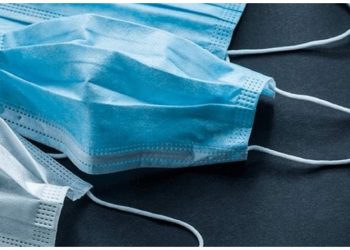 Ισπανία: Επαναφορά υποχρεωτικής μάσκας σε νοσοκομεία και άλλες δομές Υγείας