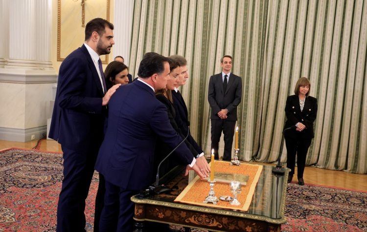Ορκίστηκαν οι νέοι υπουργοί και υφυπουργοί