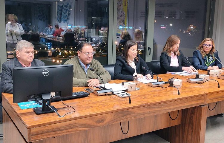 Με «άρωμα» γυναίκας το νέο προεδρείο του Δημοτικού Συμβουλίου