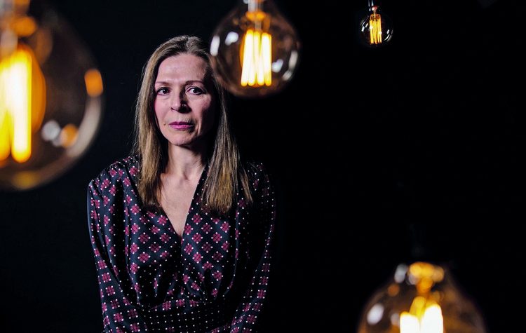 Ράνια Σχίζα στην «Α»: «Το θέατρο ανοίγει πύλες στο μυαλό!»