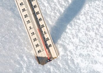 Έρχονται χιόνια, κρύο και θυελλώδεις άνεμοι – Πού και πότε θα «χτυπήσει» η κακοκαιρία