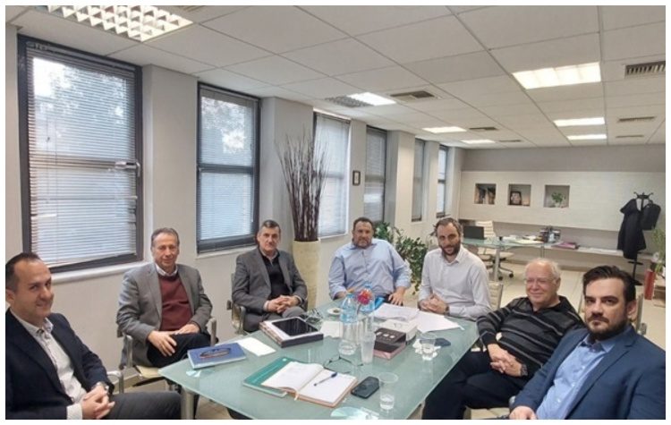 Tετ α τετ Γρηγόρη Ζαφειρόπουλου- Γιάννη Πισιμίση στο δημαρχείο Βριλησσίων