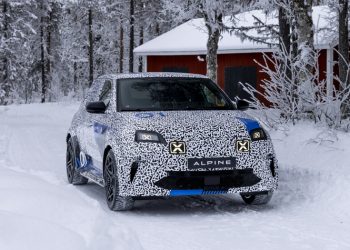 Το ηλεκτρικό μοντέλο της Alpine στα χιόνια