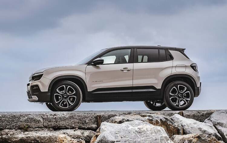 Τώρα και υβριδική έκδοση για το Jeep Avenger