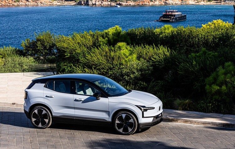 Στις εκθέσεις Volvo το νέο ΕΧ30