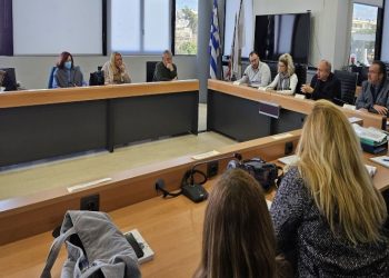 Συνάντηση του Νίκου Μπάμπαλου με τους διευθυντές των σχολικών μονάδων