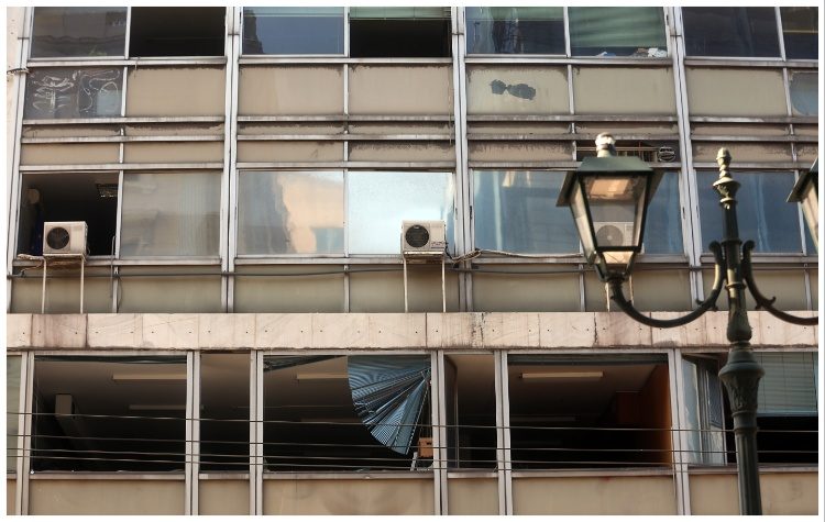 Έκρηξη στο υπουργείο Εργασίας - Η Αντιτρομοκρατική ερευνά το περιστατικό