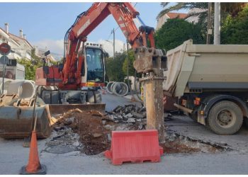 Συνεχίζονται τα αντιπλημμυρικά έργα επί της οδού Ροδόπης