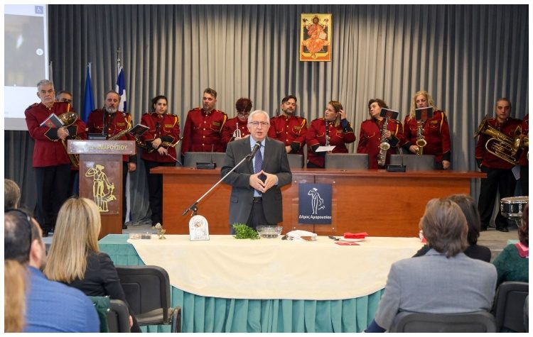 Θ. Αμπατζόγλου προς εργαζόμενους: «Θέλουμε το Μαρούσι Δήμο – πρότυπο»