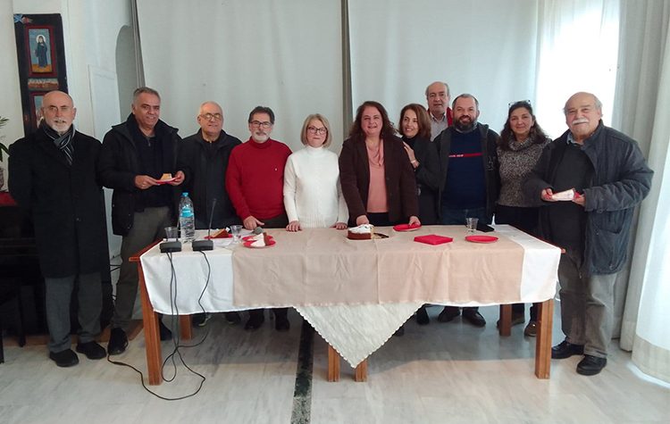 «Κοινωνία Παρούσα»: «Ανασυγκρότηση και ανανέωση δυνάμεων για μία ουσιαστική αντιπολίτευση»