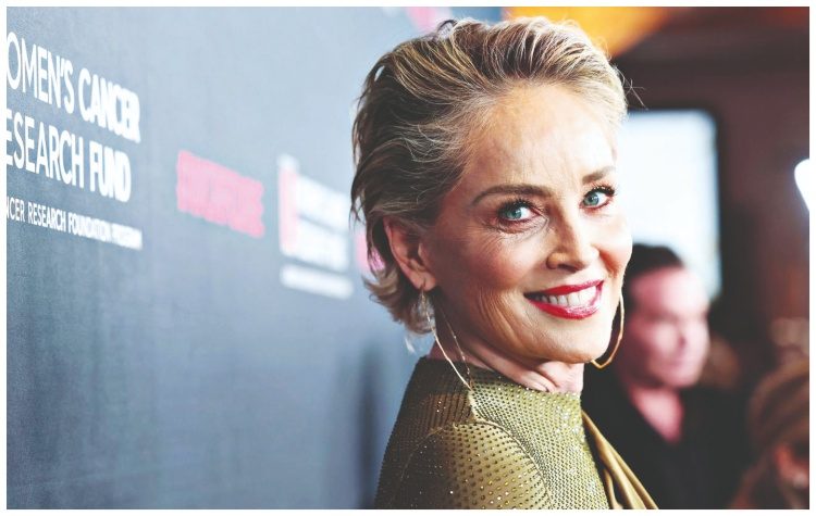 Σάρον Στόουν: «Τι το ήθελα το Tinder»;