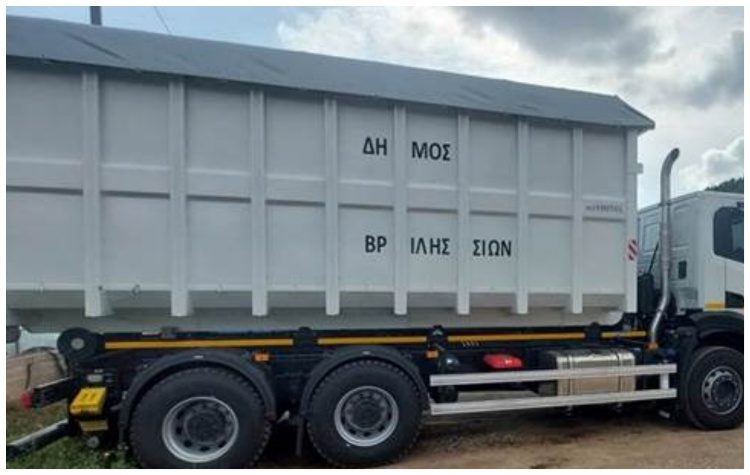 Νέο φορτηγό με ανυψωτικό μηχανισμό στο στόλο οχημάτων της Καθαριότητας