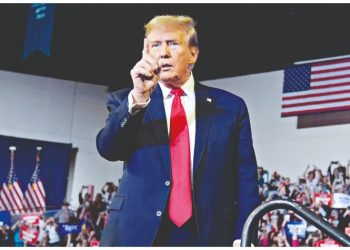 Ντοναλντ Τραμπ: Τρίβει τα χέρια του