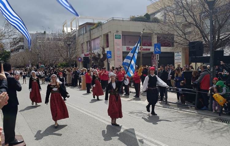 Με λαμπρότητα ο εορτασμός της 25ης Μαρτίου στην πόλη