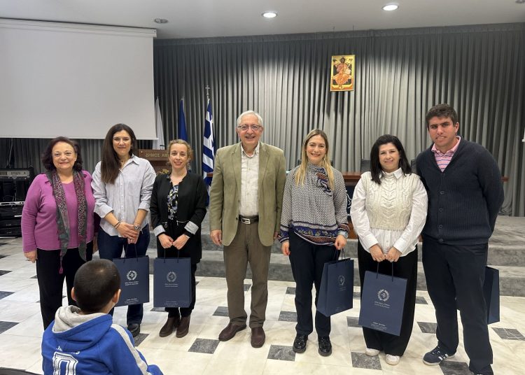 Τον δήμαρχο Αμαρουσίου επισκέφθηκαν τα προνήπια των Εκπαιδευτήριων Δούκα