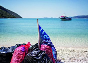 COSMOTE BLUE: Απομάκρυνση 34 τόνων πλαστικού από τη θάλασσα