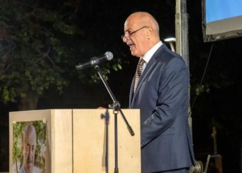 «Όραμα για την Αγία Παρασκευή»: «Ψεύτικοι εντυπωσιασμοί του δημάρχου»