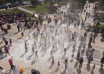 Πλήθος κόσμου στις αποκριάτικες εκδηλώσεις του Δήμου