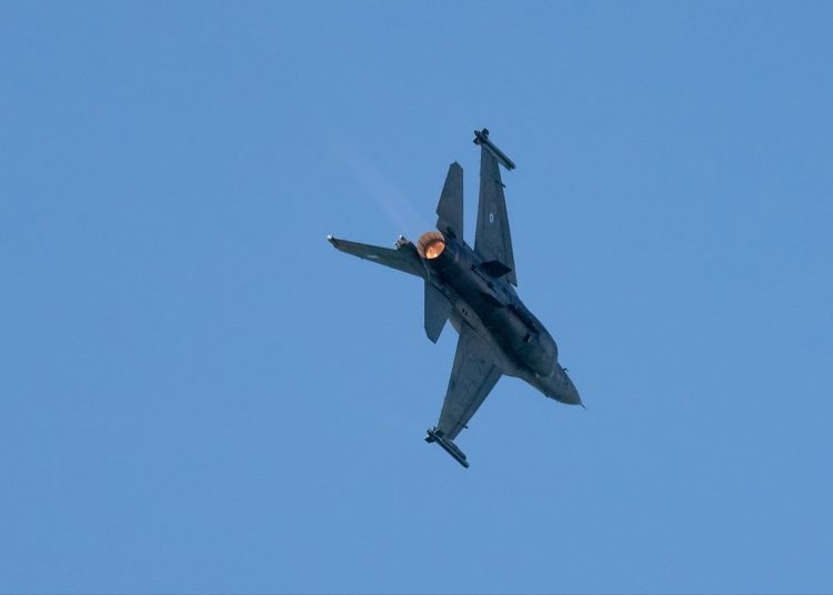 Πτώση μαχητικού αεροσκάφους F-16 στη θαλάσσια περιοχή της Ψαθούρας