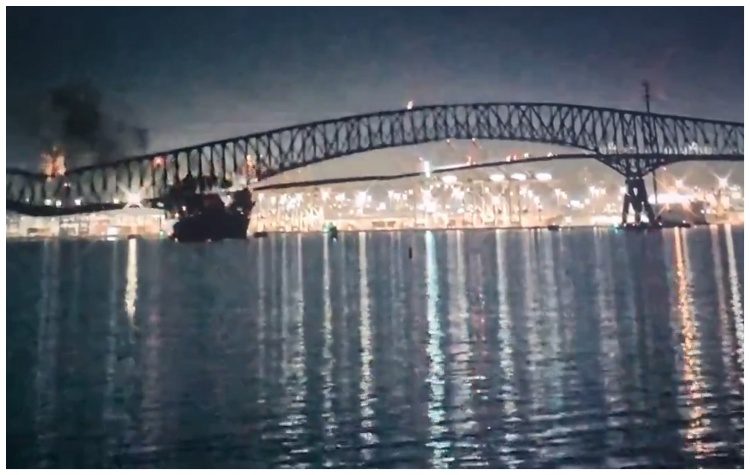 «Περιστατικό με πολλαπλά θύματα» η κατάρρευση γέφυρας στη Βαλτιμόρη