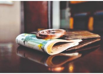 Yπουργικό Συμβούλιο: Αποφάσεις για κατώτατο μισθό