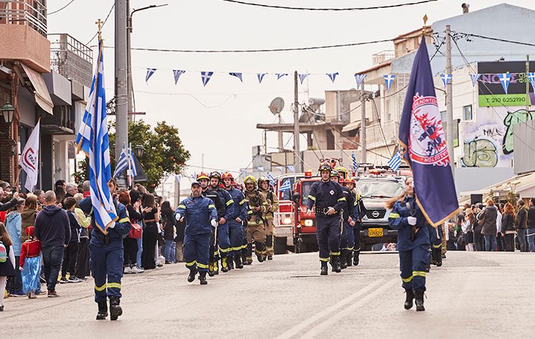 Με εθνική υπερηφάνεια και συγκίνηση ο εορτασμός στην πόλη