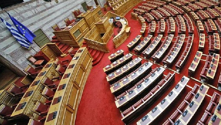 Συνεχίζεται σήμερα η συζήτηση στην ολομέλεια της Βουλής επί της πρότασης δυσπιστίας