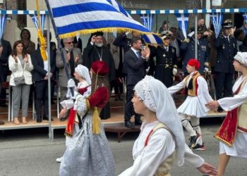 «Νέα Αρχή»: «“Αστοχίες” στον εορτασμό της Εθνικής Επετείου»