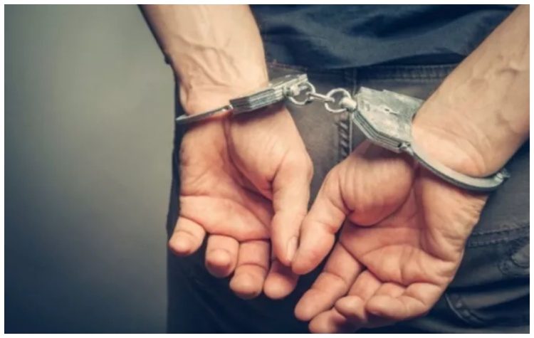 5 συλλήψεις μελών σπείρας αλλοδαπών που διέπραττε κλοπές από σπίτια στην Αττική - Εξιχνιάστηκαν 16 περιπτώσεις