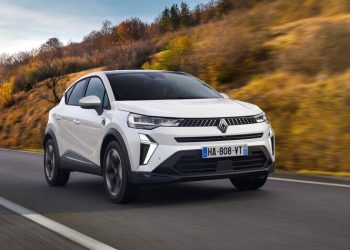 Το καλοκαίρι στην Ελλάδα το νέο Renault Captur