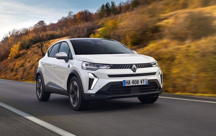 Το καλοκαίρι στην Ελλάδα το νέο Renault Captur